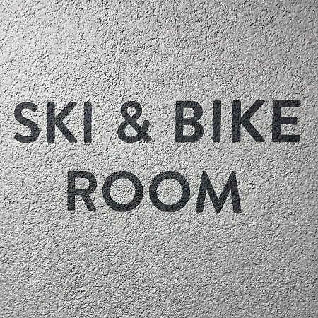 Alaia Хостел *