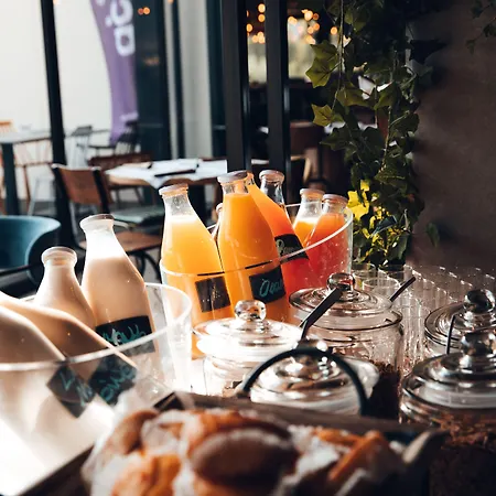 Alaia Хостел *