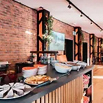 Alaia Hostal